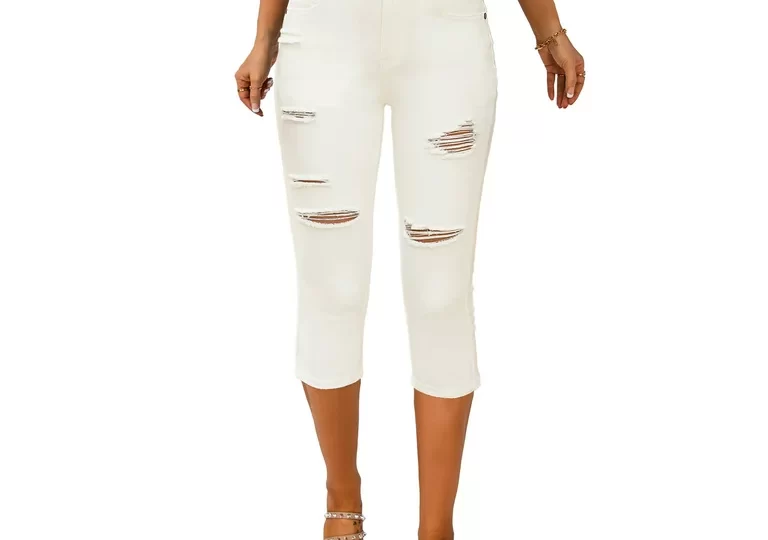 white capri jeans