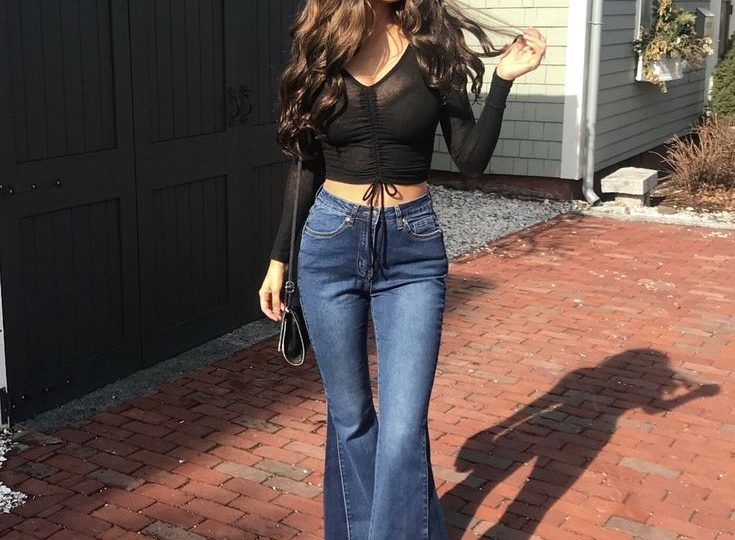 flared jeans outfit